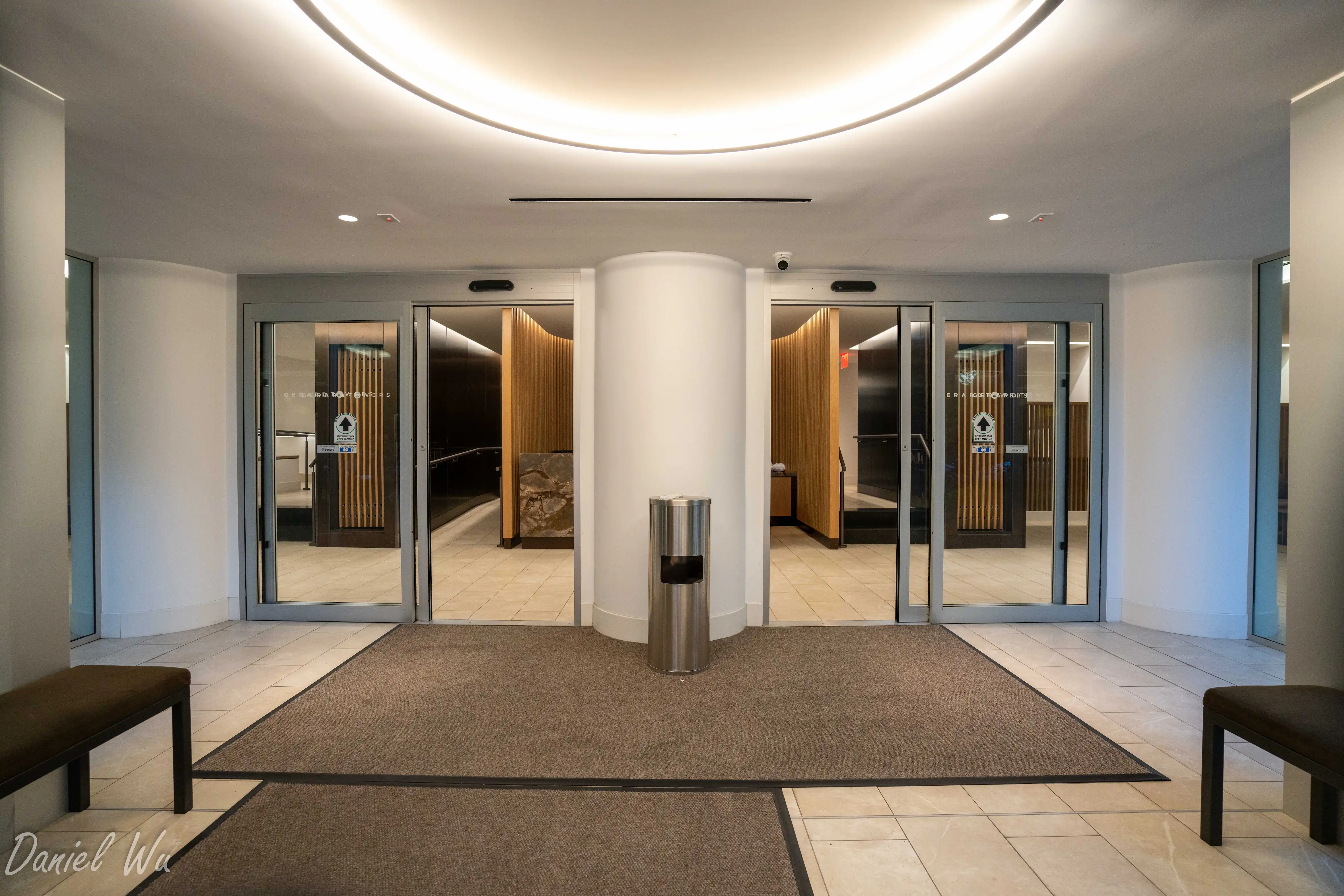 Lobby 6