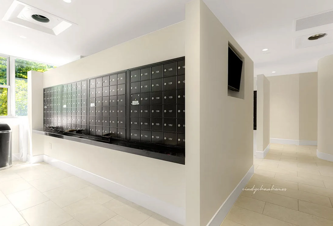 Lobby 9